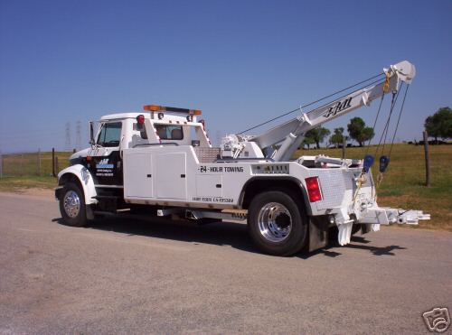 Insurance Rates for Tow trucks and Flatbeds In Chicago